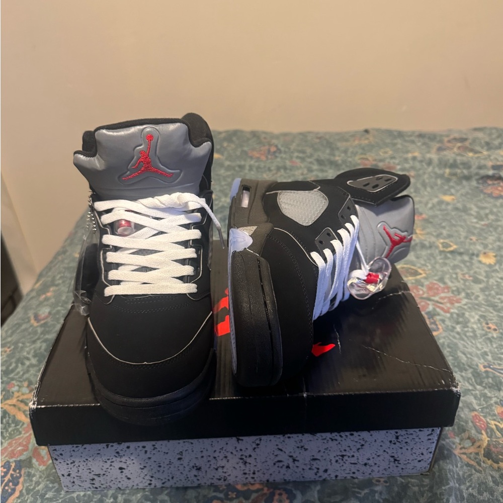 Jordan 5 Black Metallic